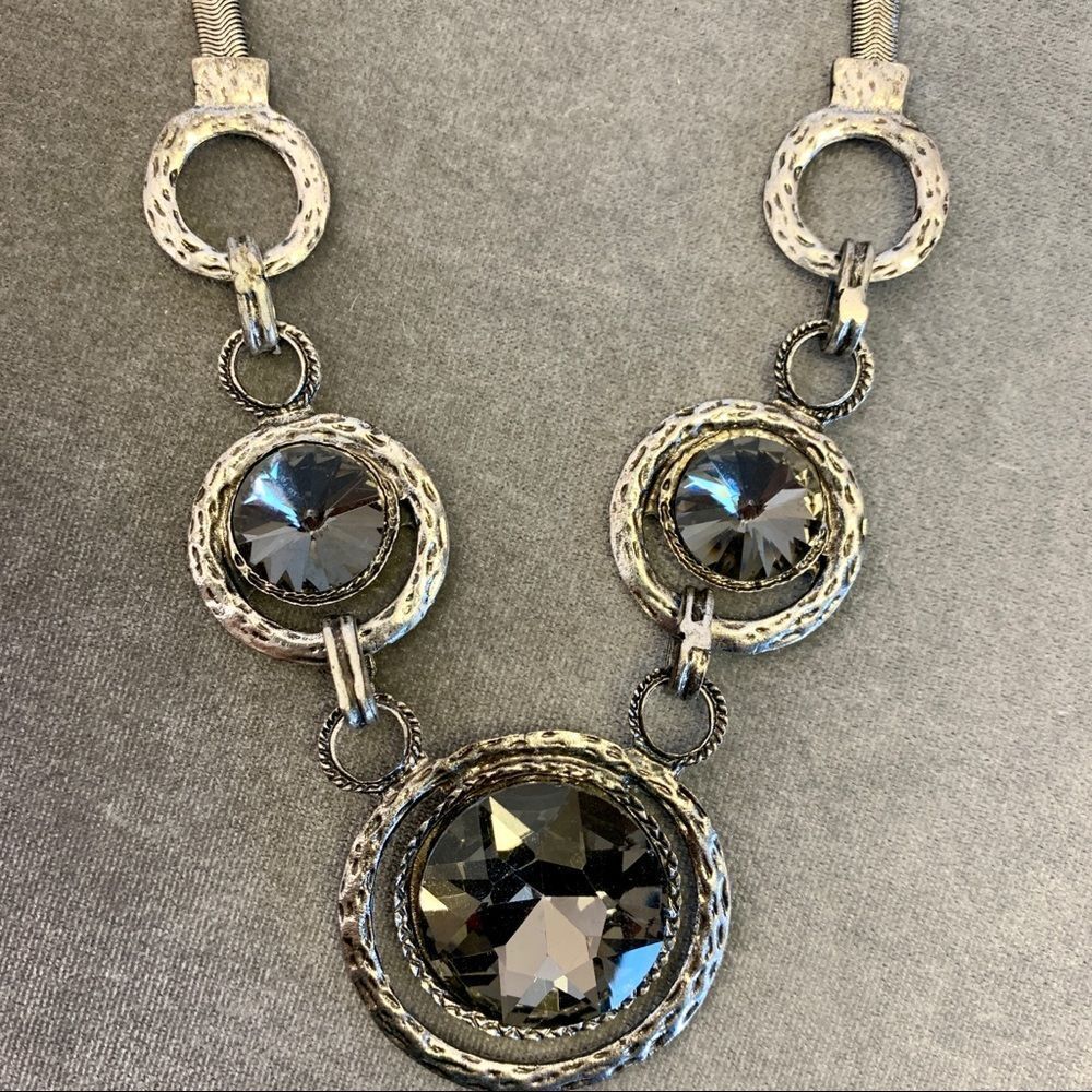 GEMS HAMMERED SILVER STUDDED COSTUME JEWELLERY NECKLACE